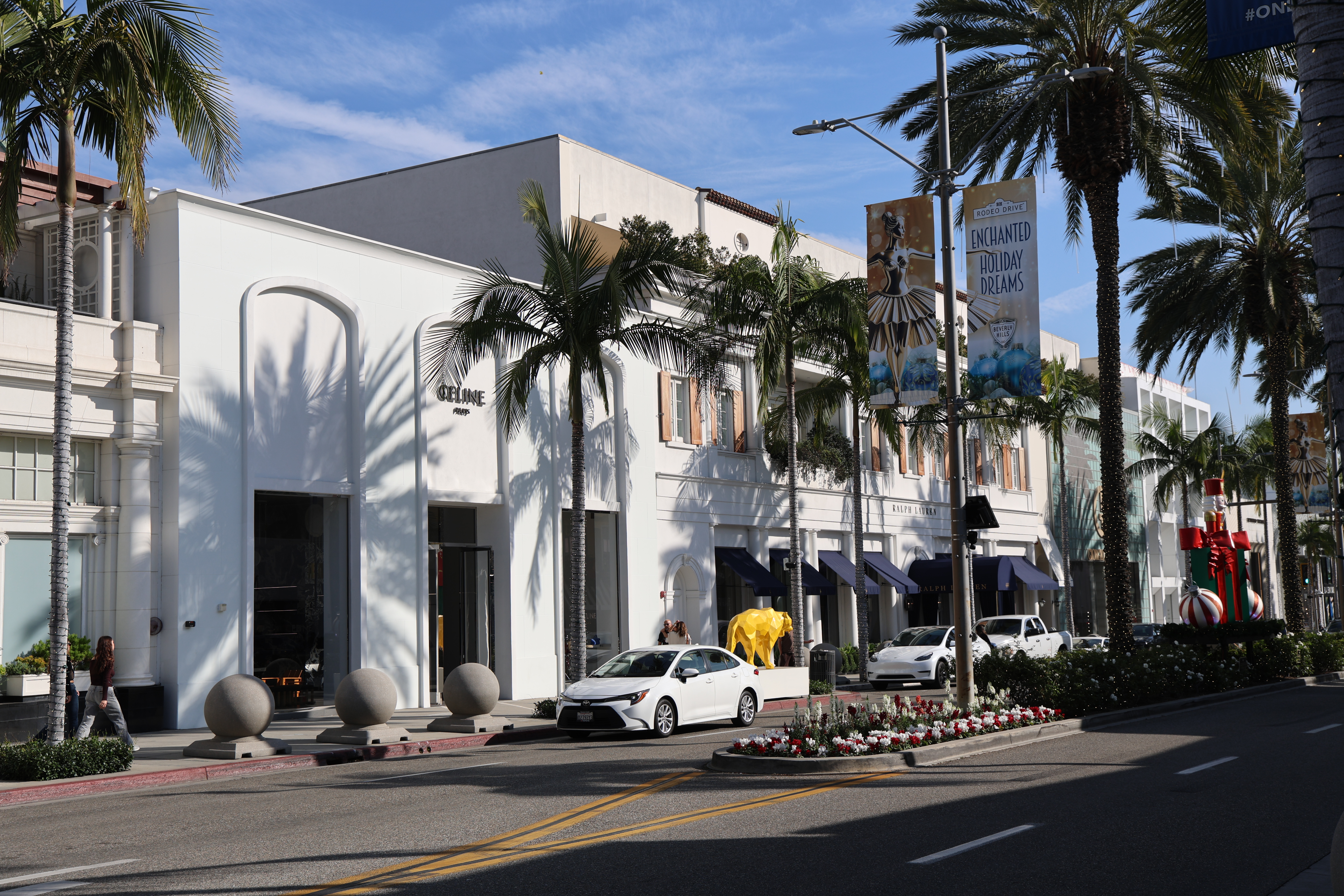 beverly Hero Background